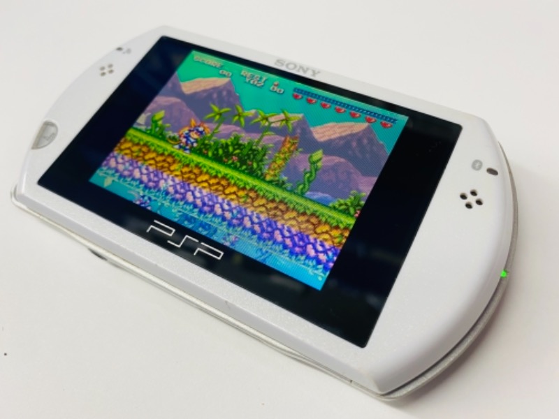 PSP Go White Upgraded Jailbroken Modded Bundle Complete* - PSP Go White Upgraded Jailbroken Modded Bundle Complete* for PSP Go